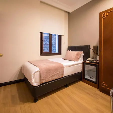 Vardar Palace - Special Category Hotel Istanboel