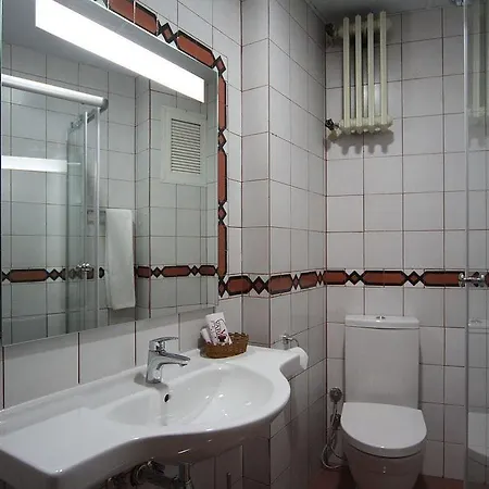 Vardar Palace - Special Category Hotell